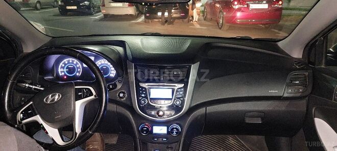 Hyundai Accent 2012, 202,000 km - 1.6 л - Bakı