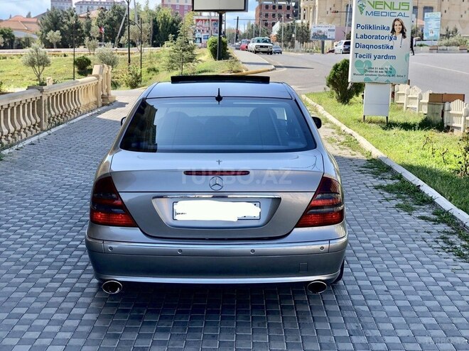 Mercedes E 220 2002, 266,000 km - 2.2 l - Bakı