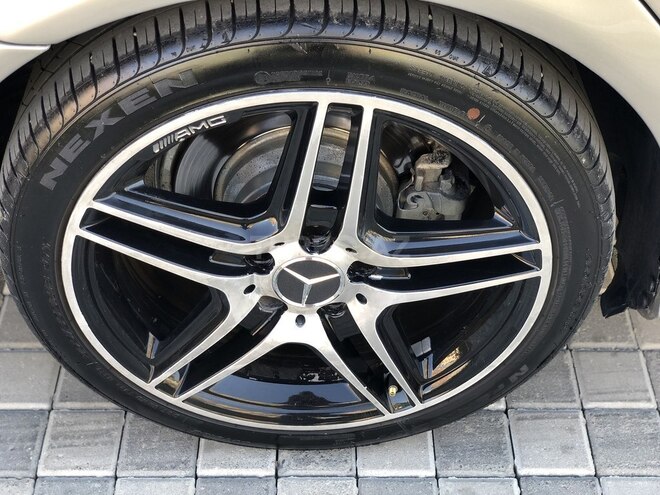 Mercedes E 220 2002, 266,000 km - 2.2 l - Bakı