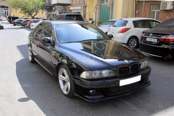 BMW 528 2000, 325,000 km - 2.8 l - Bakı