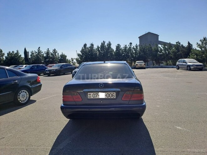 Mercedes E 240 1998, 235,000 km - 2.4 l - Bakı
