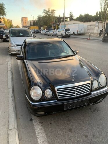 Mercedes E 240 1998, 582,000 km - 2.4 л - Bakı