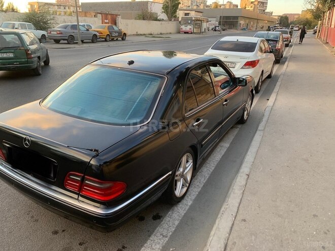 Mercedes E 240 1998, 582,000 km - 2.4 л - Bakı