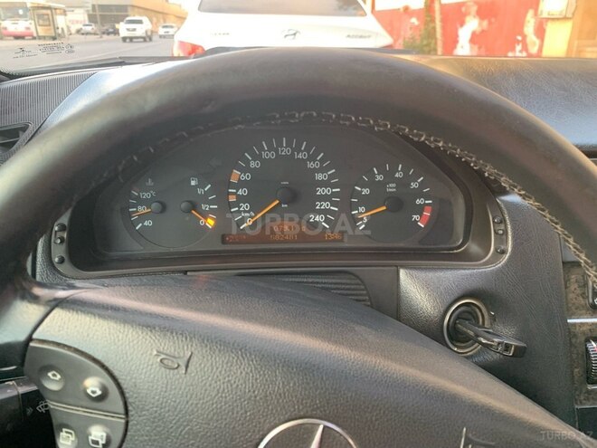 Mercedes E 240 1998, 582,000 km - 2.4 л - Bakı