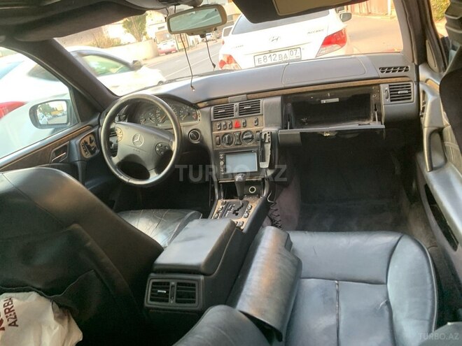 Mercedes E 240 1998, 582,000 km - 2.4 л - Bakı