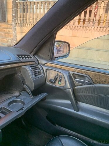 Mercedes E 240 1998, 582,000 km - 2.4 л - Bakı