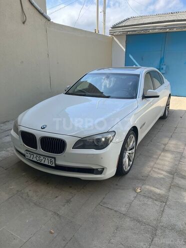 BMW 750 2009, 283,000 km - 4.4 l - Bakı