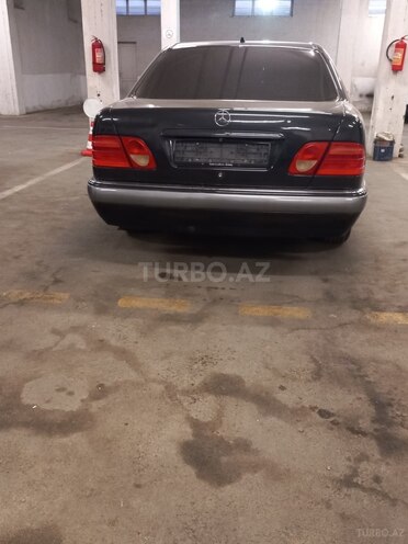 Mercedes E 200 1995, 291,187 km - 2.0 l - Bakı