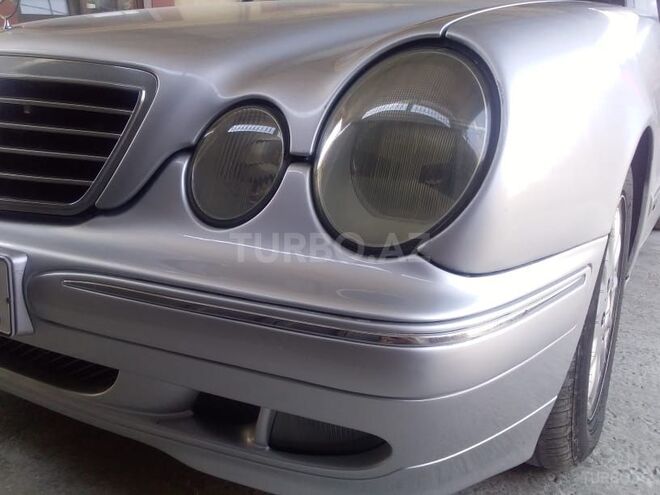 Mercedes E 280 1999, 325,222 km - 2.8 l - Bakı