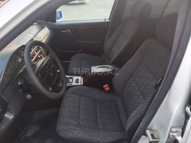 Mercedes C 230 1999, 300,000 km - 2.3 l - Mingəçevir