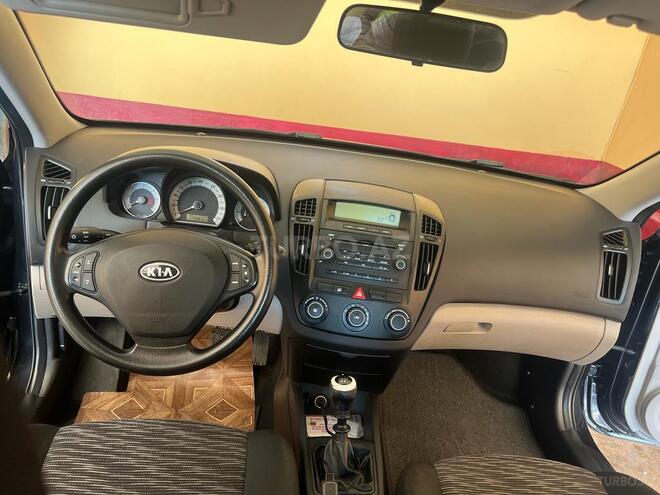 Kia Ceed 2010, 207,000 km - 1.6 l - Ucar