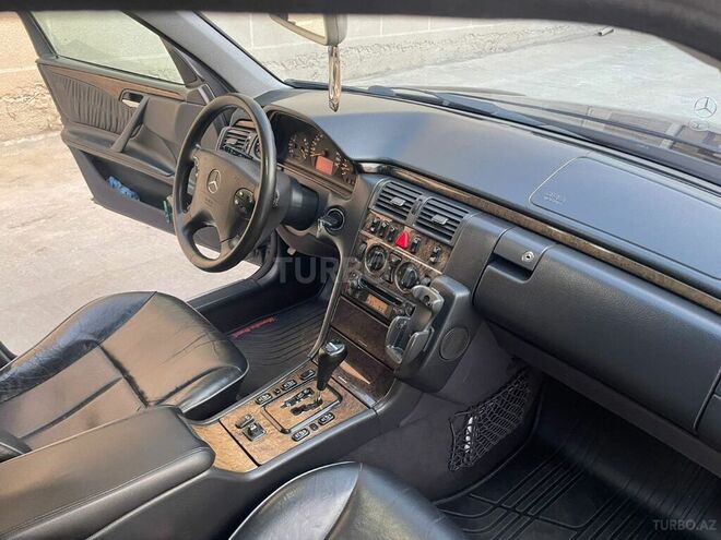 Mercedes E 240 2000, 505,763 km - 2.4 л - Gəncə