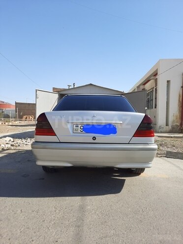 Mercedes C 180 1999, 267,500 km - 1.8 l - Bakı