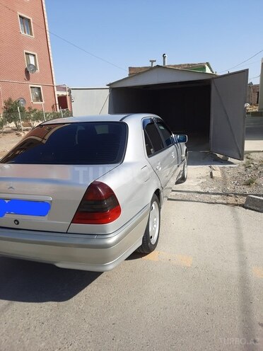 Mercedes C 180 1999, 267,500 km - 1.8 l - Bakı