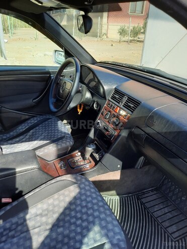Mercedes C 180 1999, 267,500 km - 1.8 l - Bakı