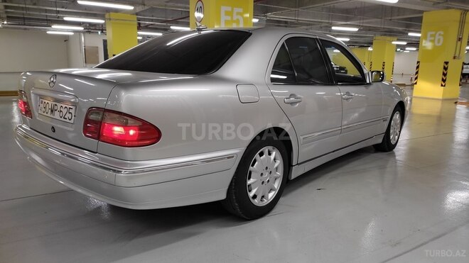 Mercedes E 240 1999, 380,000 km - 2.4 l - Gəncə