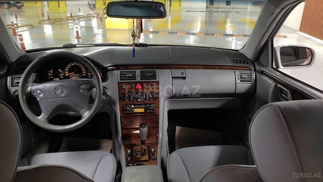 Mercedes E 240 1999, 380,000 km - 2.4 l - Gəncə