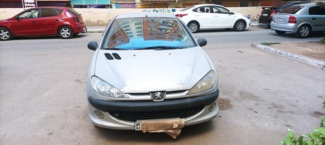 Peugeot 206 2000, 255,000 km - 1.6 l - Bakı