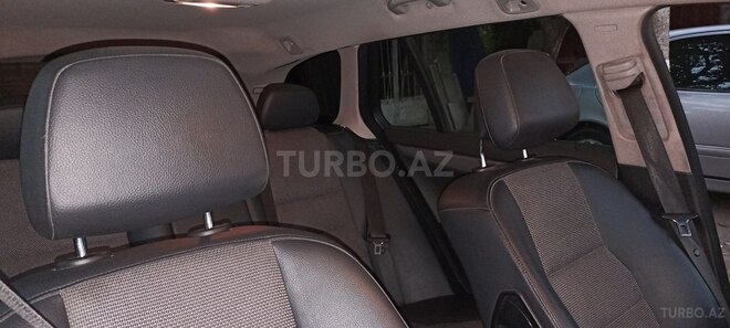 Mercedes C 220 2010, 163,800 km - 2.2 l - Bakı