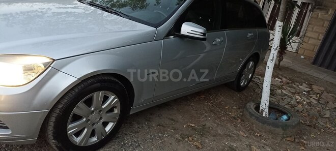 Mercedes C 220 2010, 163,800 km - 2.2 l - Bakı