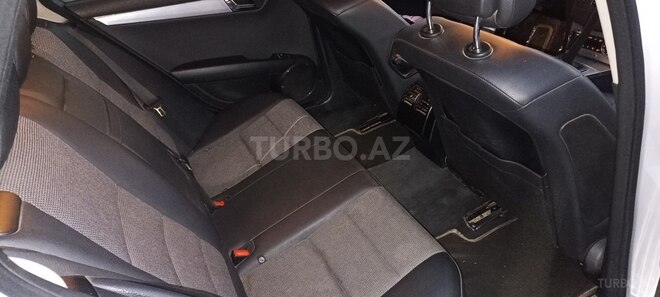 Mercedes C 220 2010, 163,800 km - 2.2 l - Bakı