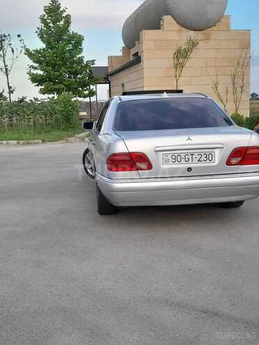 Mercedes E 230 1996, 315,000 km - 2.3 л - Şirvan