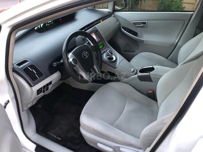 Toyota Prius 2014, 269,000 km - 1.8 l - Bakı