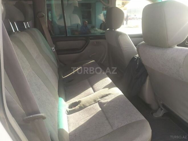 Toyota Land Cruiser 2003, 380,000 km - 4.2 l - Sumqayıt