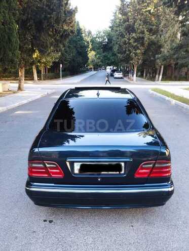 Mercedes E 240 2000, 350,000 km - 2.4 l - Bakı