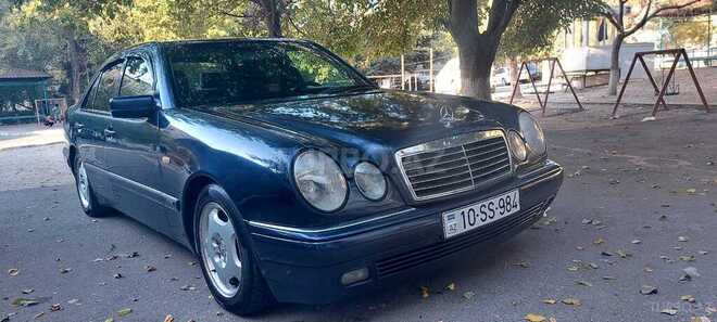 Mercedes E 240 1999, 396,000 km - 2.4 l - Bakı