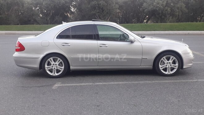 Mercedes E 270 2004, 444,000 km - 2.7 l - Bakı