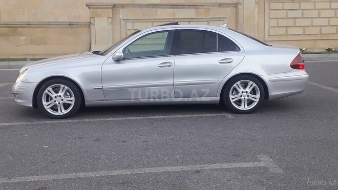 Mercedes E 270 2004, 444,000 km - 2.7 l - Bakı