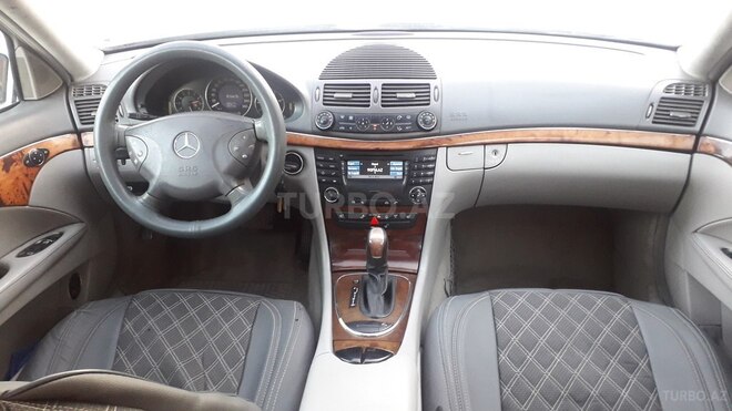 Mercedes E 270 2004, 444,000 km - 2.7 l - Bakı