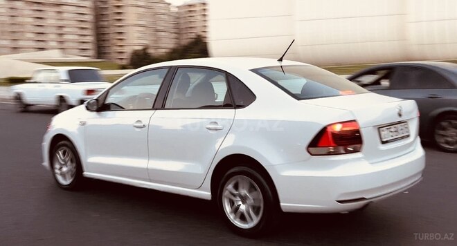 Volkswagen Polo 2019, 108,000 km - 1.6 l - Bakı