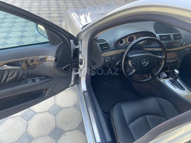 Mercedes E 320 2002, 299,000 km - 3.2 л - Şəki