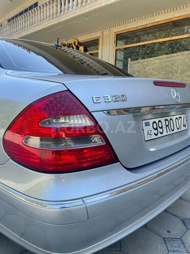 Mercedes E 320 2002, 299,000 km - 3.2 л - Şəki