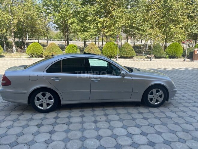 Mercedes E 320 2002, 299,000 km - 3.2 л - Şəki