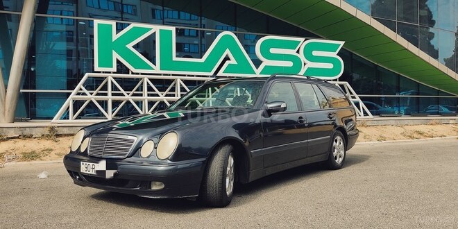Mercedes E 240 2000, 227,000 km - 2.4 l - Bakı