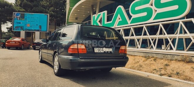 Mercedes E 240 2000, 227,000 km - 2.4 l - Bakı