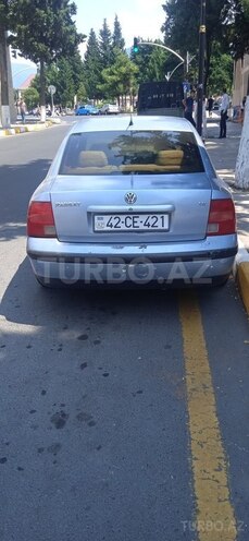 Volkswagen Golf 1998, 321,470 km - 1.8 l - Zaqatala