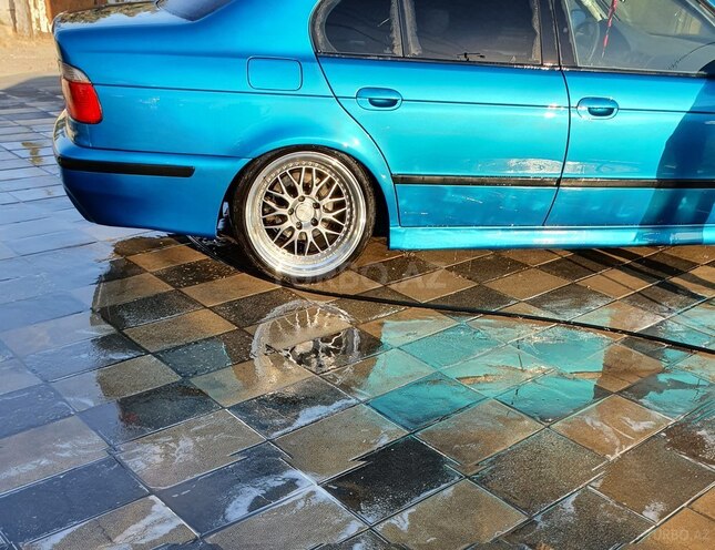 BMW 523 1997, 450,000 km - 2.5 l - Sumqayıt