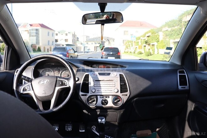 Hyundai i20 2009, 257,000 km - 1.4 l - Masallı