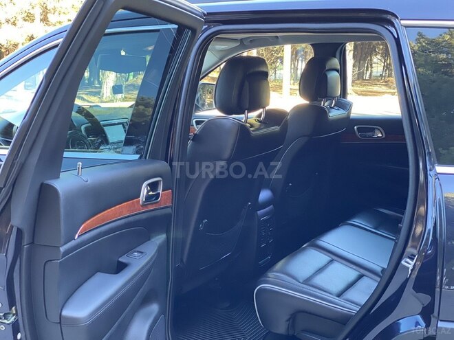 Jeep Grand Cherokee 2011, 140,000 km - 5.7 l - Bakı