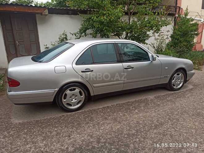 Mercedes E 280 1997, 258,000 km - 2.8 л - Quba