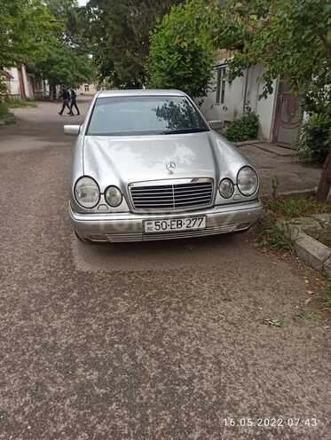 Mercedes E 280 1997, 258,000 km - 2.8 л - Quba