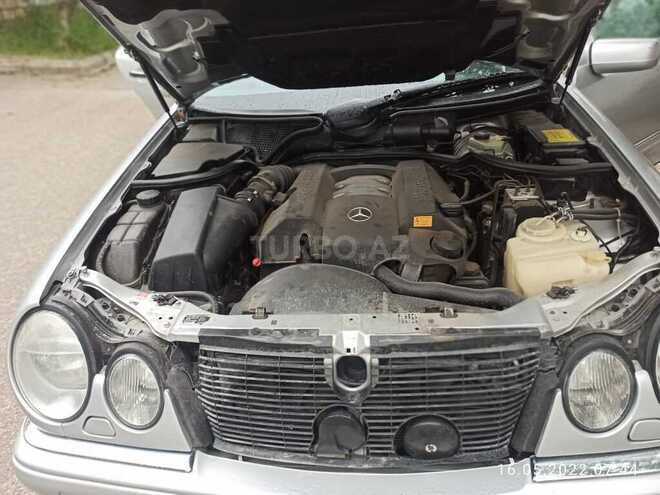Mercedes E 280 1997, 258,000 km - 2.8 л - Quba