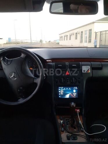 Mercedes E 240 1999, 378,000 km - 2.4 l - Bakı