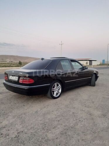 Mercedes E 240 1999, 378,000 km - 2.4 l - Bakı