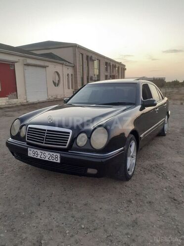 Mercedes E 240 1999, 378,000 km - 2.4 l - Bakı
