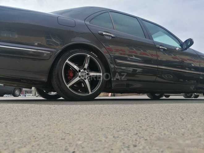 Mercedes E 220 2000, 319,000 km - 2.2 л - Gədəbəy